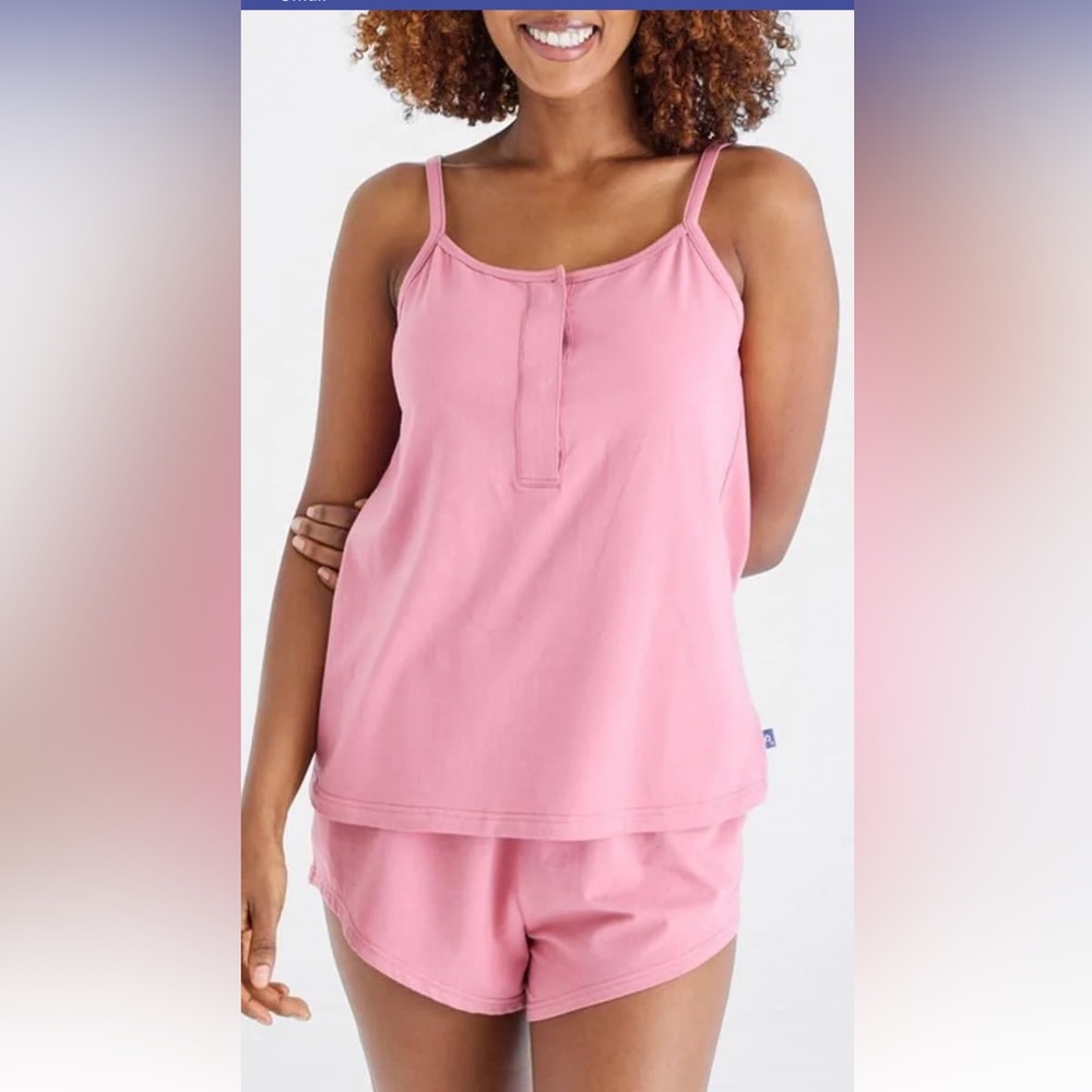 Magnetic Me CloudStretch™ magnetic dream sleep tank + shorts pajama set